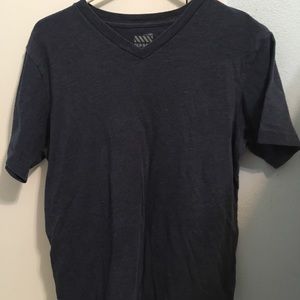 Old navy t shirt